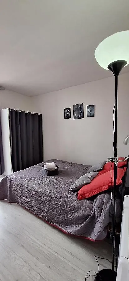 T1 Avec Parking Plein Sud Centre De Tarbes Apartamento
